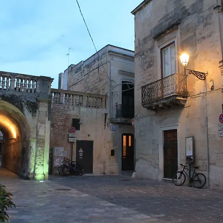Arco Affittacamere 3*